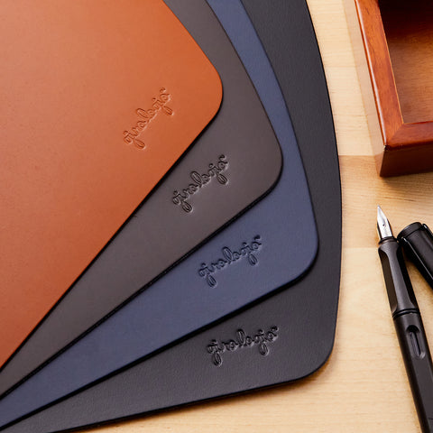 Girologio Writing Mats