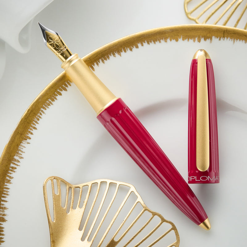 Diplomat Aero Fountain Pen - Cranberry/Gold (Special Edition)