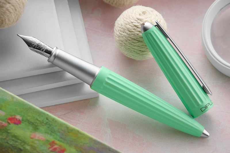 Diplomat Aero Fountain Pen - Mint (Special Edition)