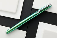Diplomat Traveller Fountain Pen - Funky Green