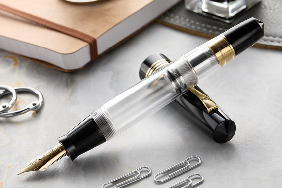 Maiora Everest Fountain Pen - Demo Black (Limited Edition)