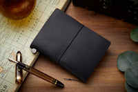 Traveler's Notebook - Black (Passport)