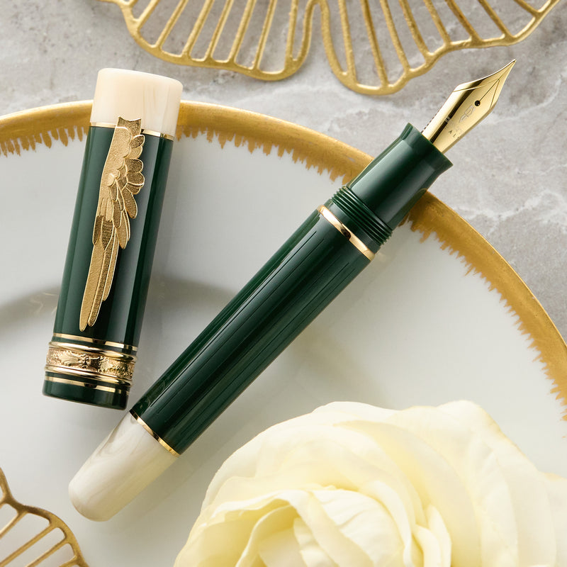 Delta CANOVA Fountain Pen (Special Edition)