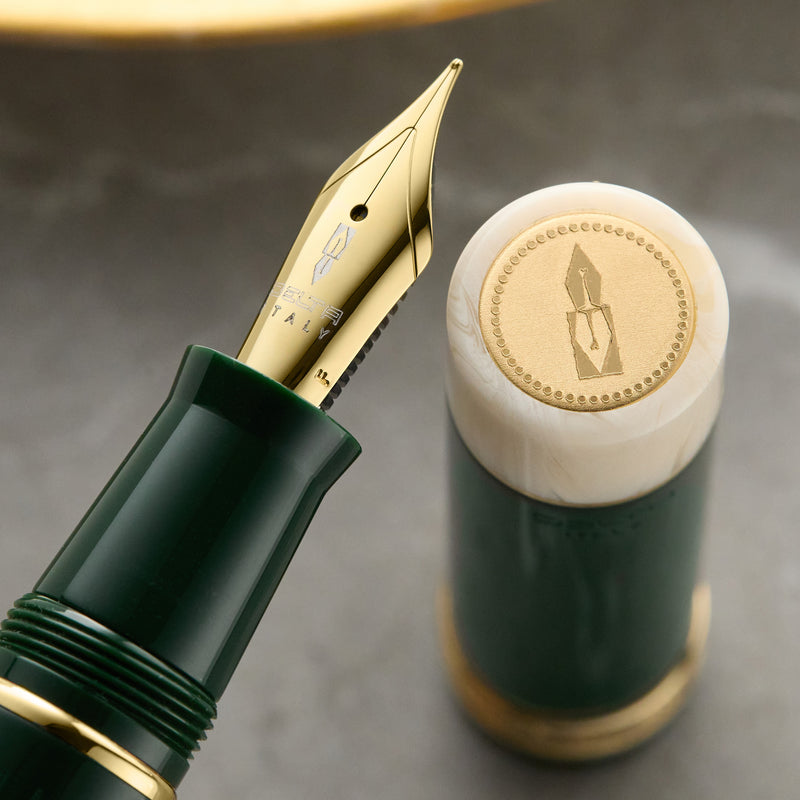 Delta CANOVA Fountain Pen (Special Edition)