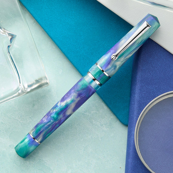Delta Duna Fountain Pen - Reflection Pool (Limited Edition)