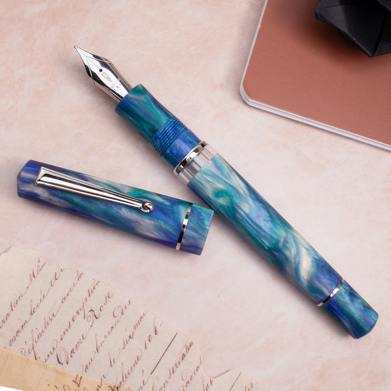 Delta Duna Fountain Pen - Reflection Pool (Limited Edition)