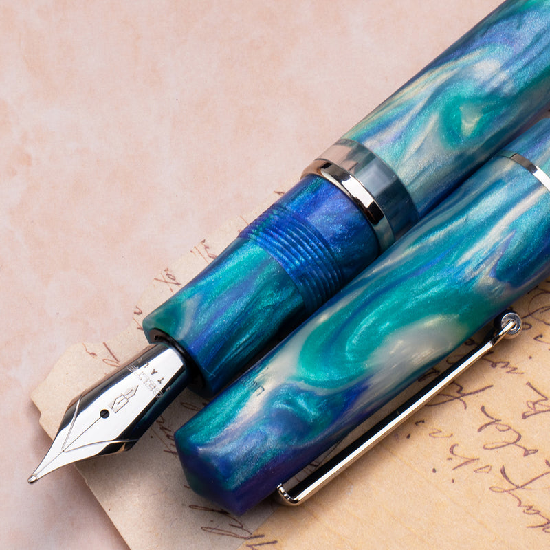 Delta Duna Fountain Pen - Reflection Pool (Limited Edition)