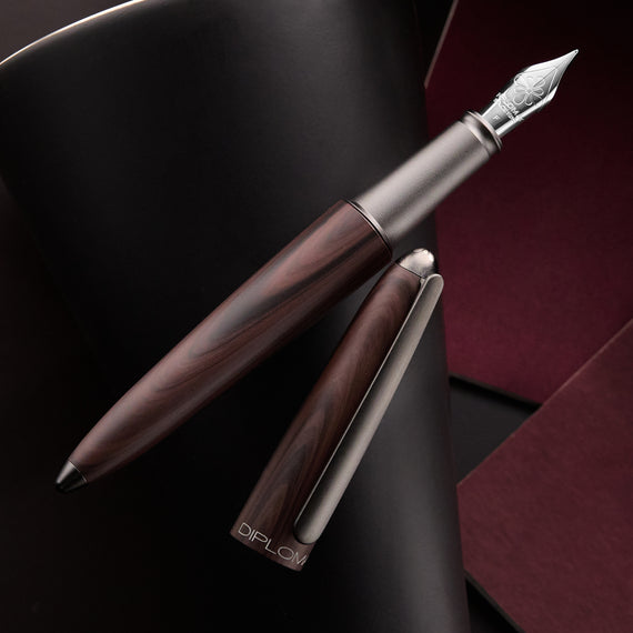 Diplomat Aero Fountain Pen - Black Forest