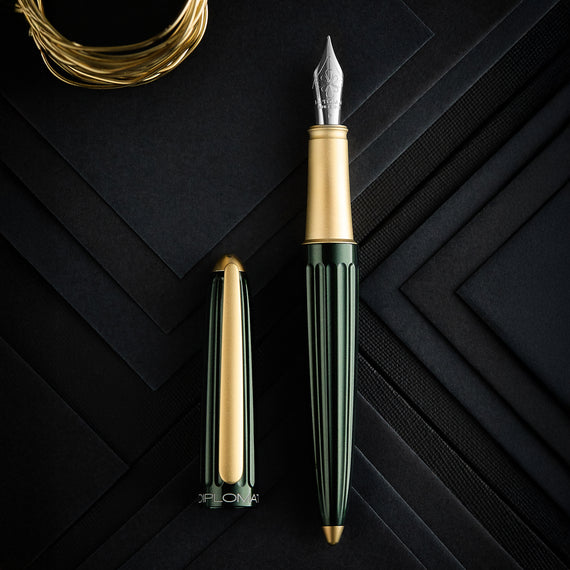 Diplomat-Aero-EvergreenGold-7-sq
