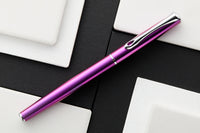 Diplomat Traveller Fountain Pen - Funky Fuchsia