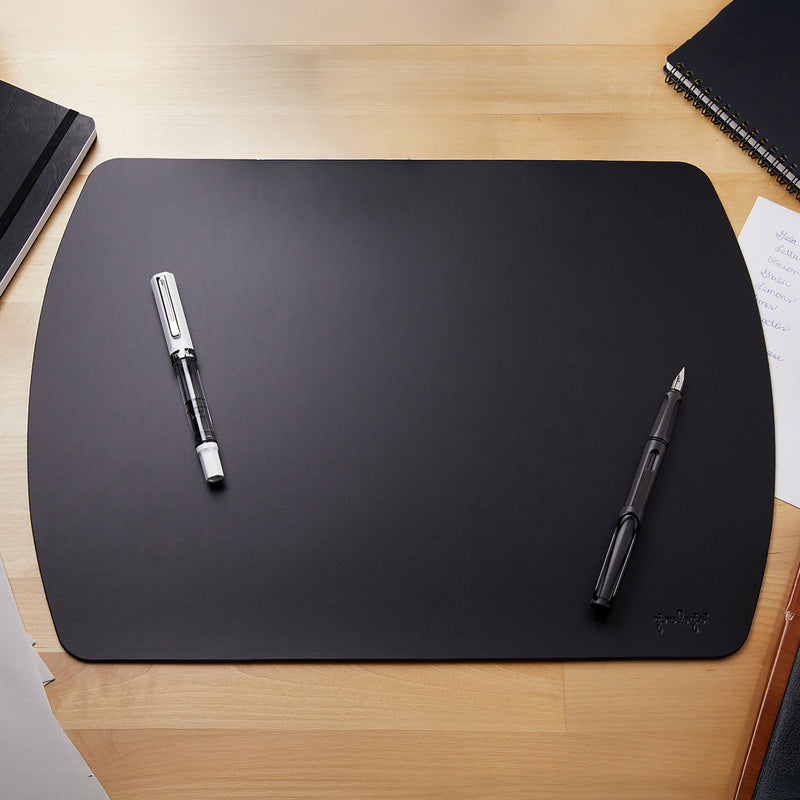 Girologio Writing Mat - Black