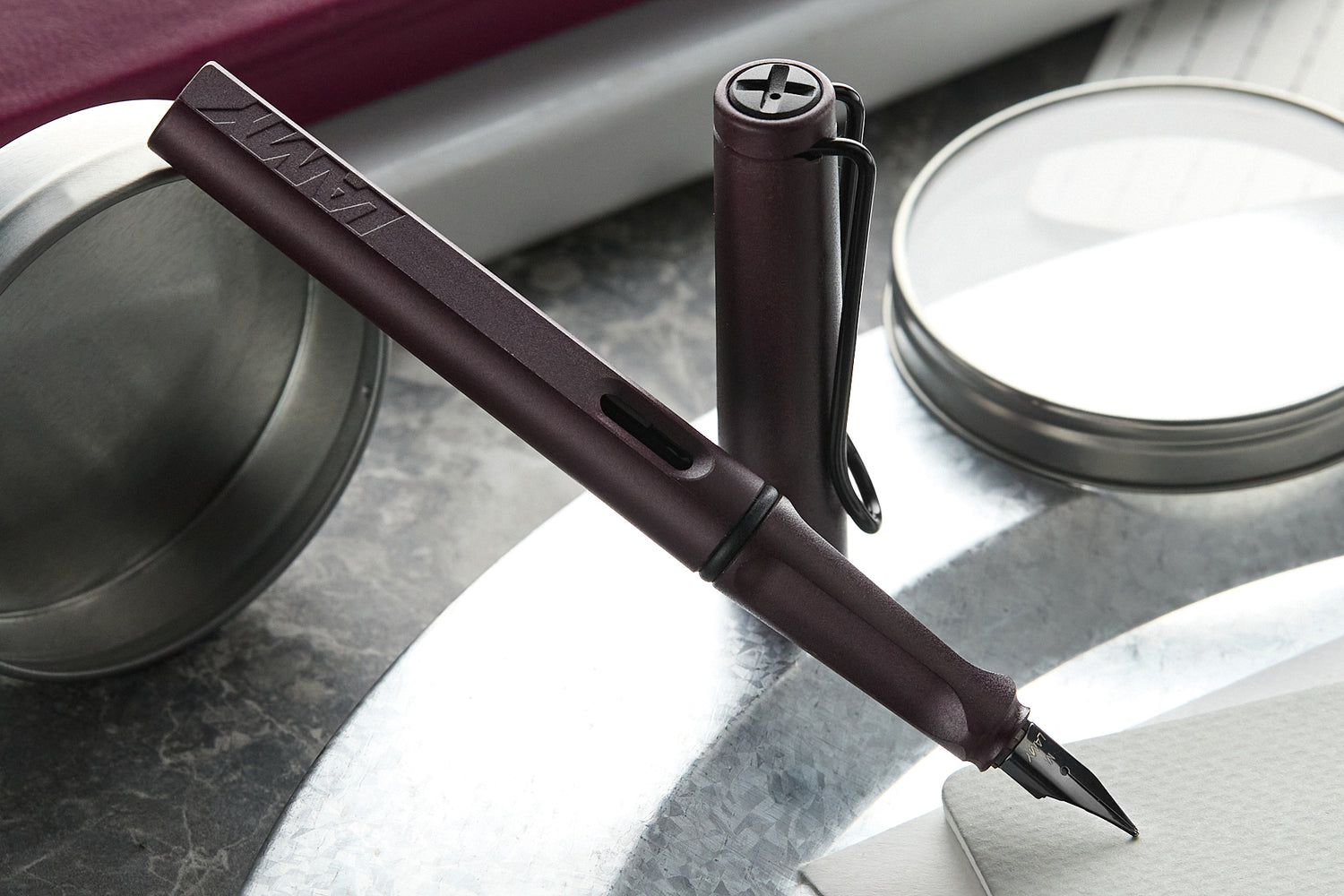 LAMY safari Fountain Pen - scarlet - The Goulet Pen Company