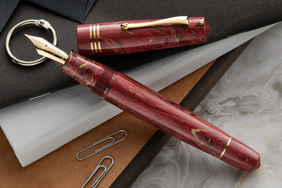 Maiora Everest Fountain Pen - Vulcania