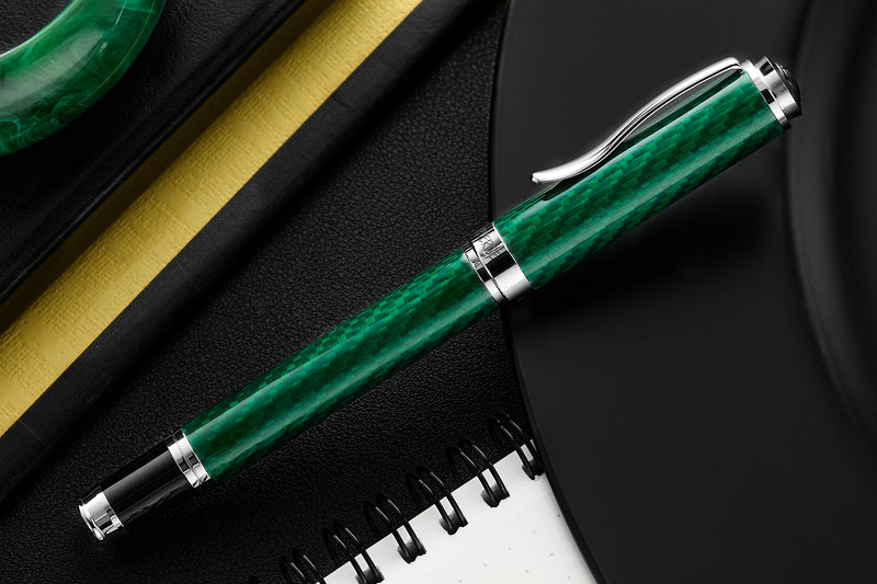 Monteverde Innova Fiberglass Fountain Pen - Emerald (Special Edition)