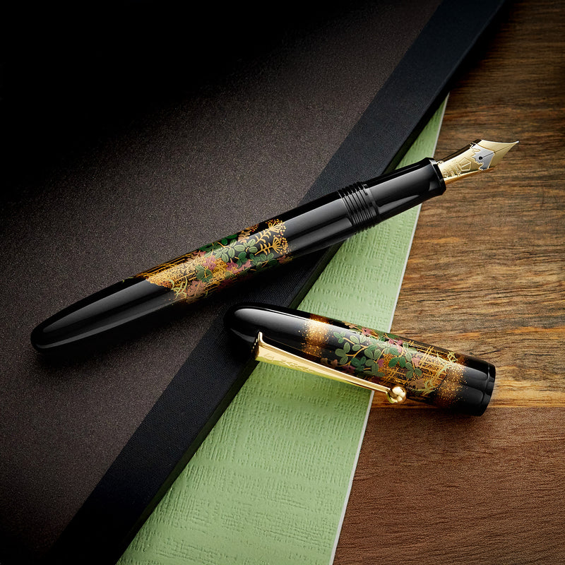 Namiki Yukari Maki-e Fountain Pen - Flower Fence
