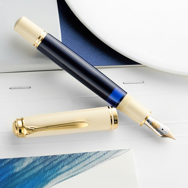 Pelikan-M800-Cream-Blue-3-