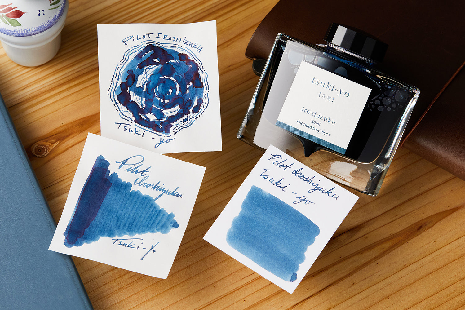 Flacon d'encre Pilot Iroshizuku 50ml Bleu foncé Tsuki-yo INK-50-TY Flacon d'encre Pilot Iroshizuku 50ml Bleu foncé Tsuki-yo INK-50-TY