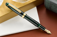 Platinum #3776 Century Fountain Pen - Laurel Green/Gold