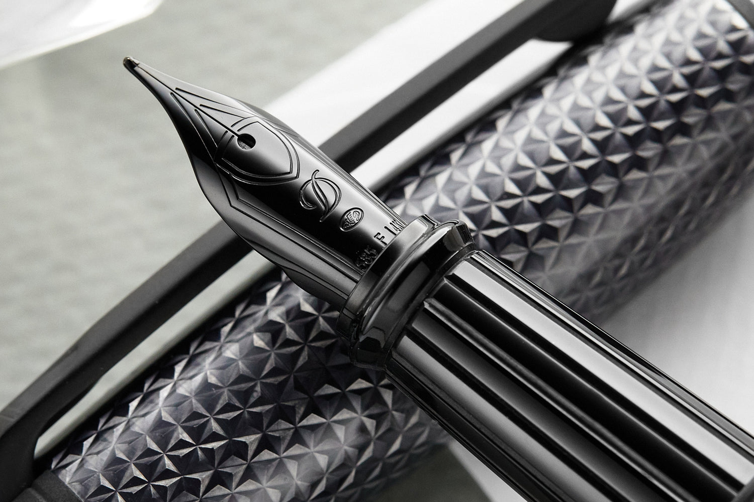 S.T. Dupont Line D Large Fountain Pen - Firehead Guilloche Graphite ...