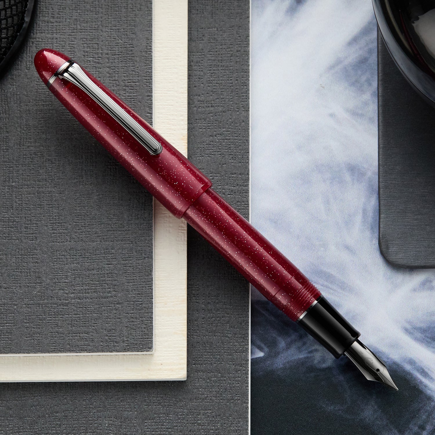 Sailor 1911 Casual L Fountain Pen - Supernova Crimson (Limited