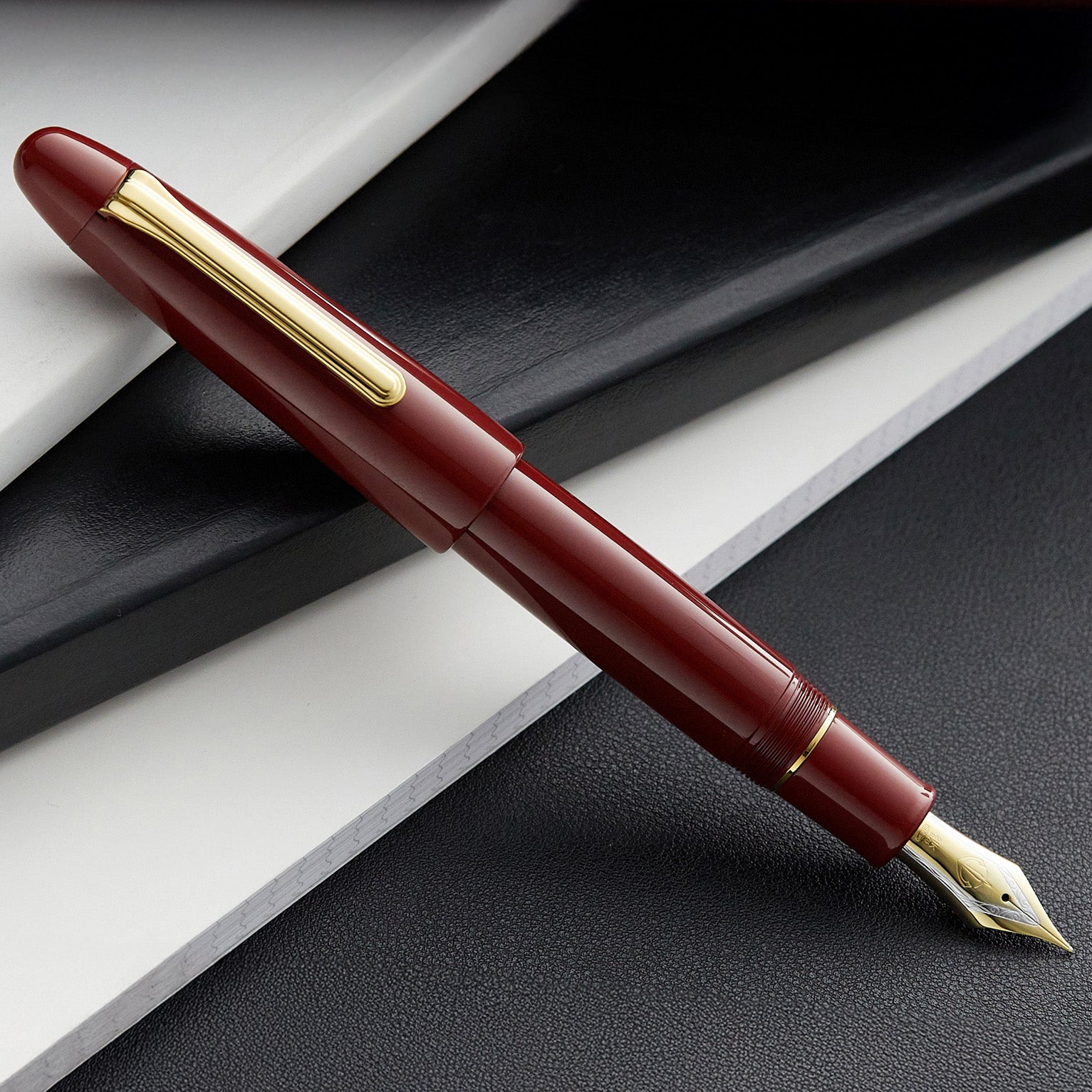 Sailor 1911 King of Pens Color Urushi Ebonite Fountain Pen - Wine