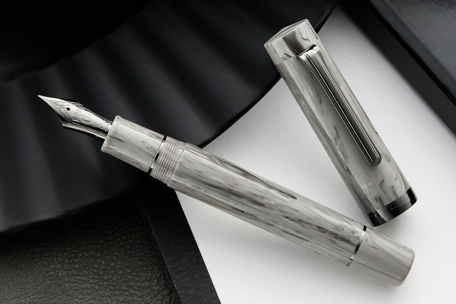 Sailor Luminous Shadow King of Pens Fountain Pen - Fog Gray - The ...