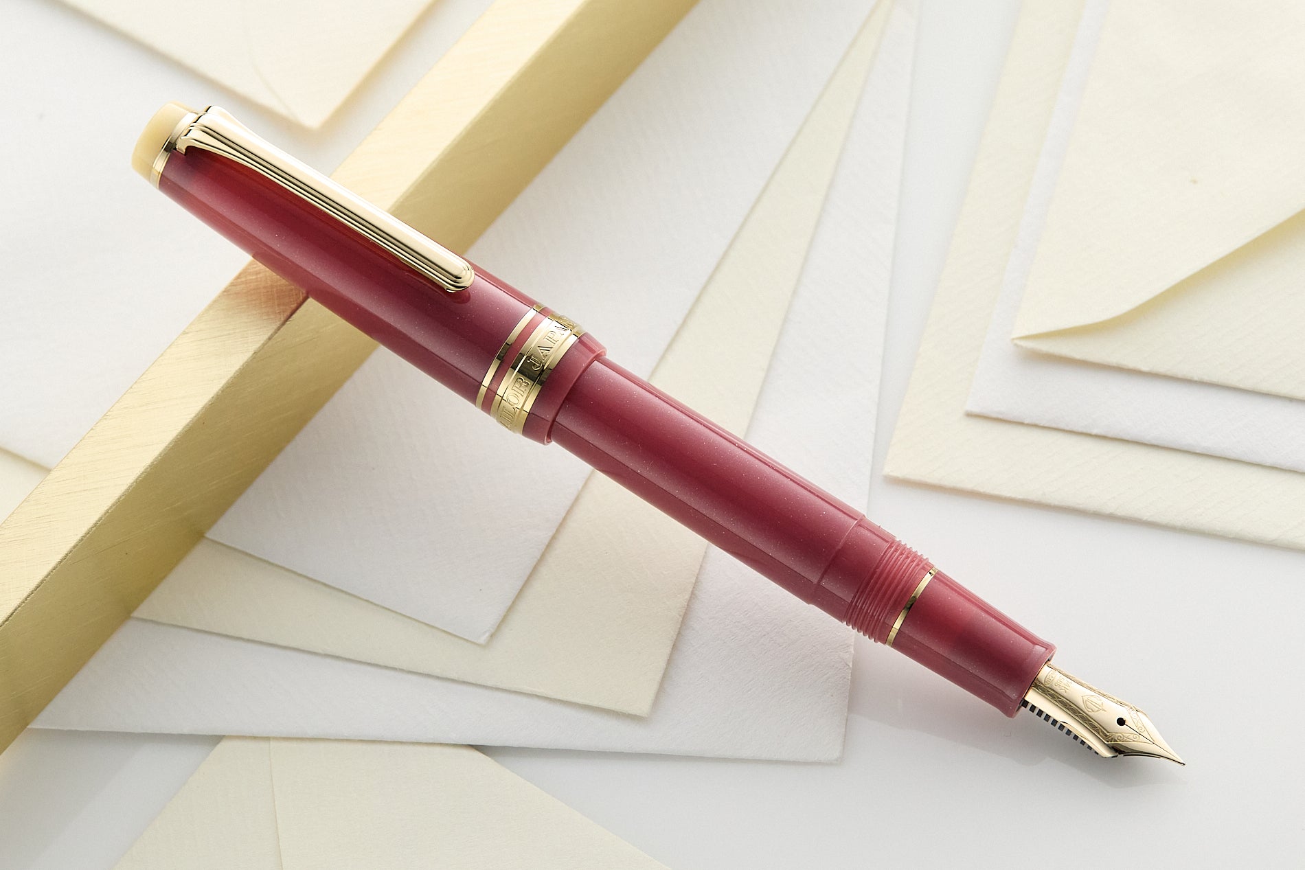 Demonstrator Fountain Pens - The Goulet Pen Company