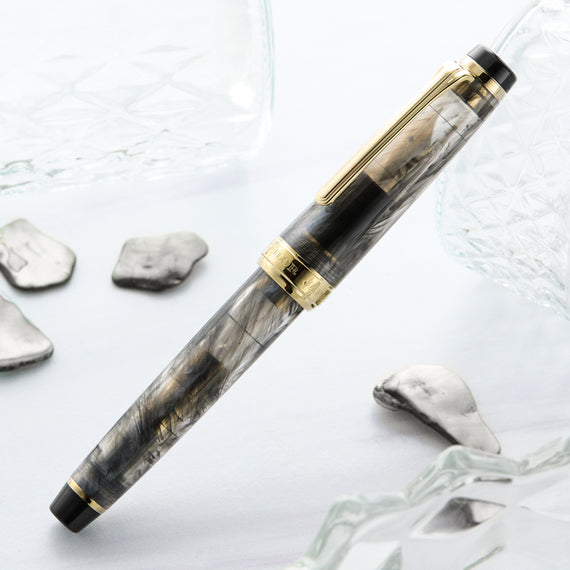 Sailor Veilio Fountain Pen - Pearl Black
