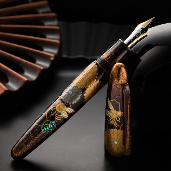 TACCIA Empress Maki-e Fountain Pen - Imperial Honeybee (Limited Edition)