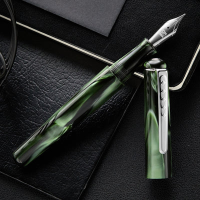 Tom Hessin Charles Fountain Pen - Highland Green