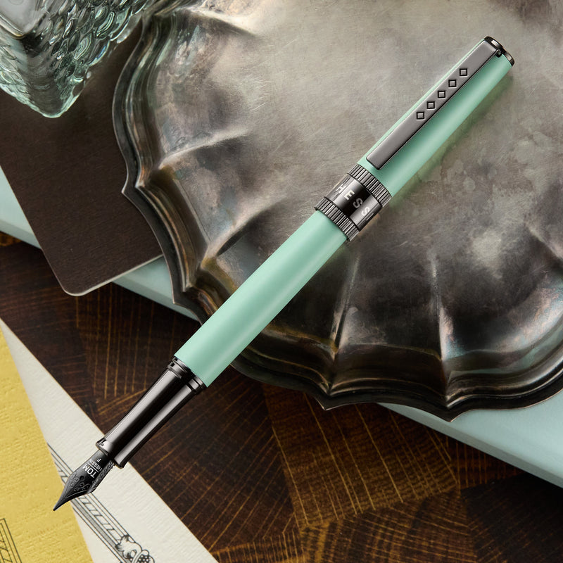 Tom Hessin Rebel Fountain Pen - Cambridge Blue
