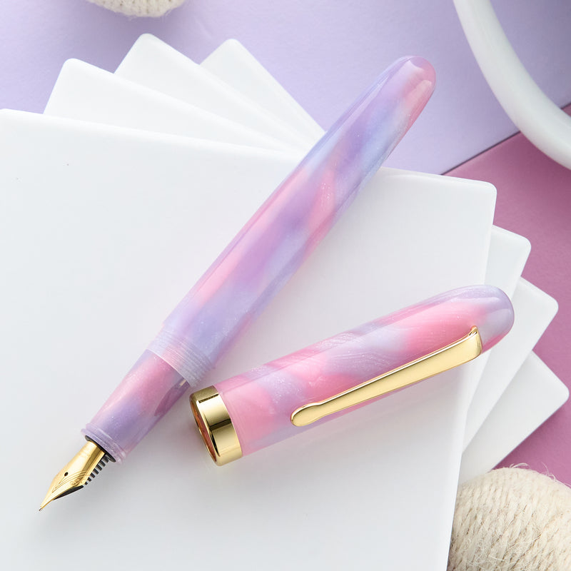 (Bottom Shelf) Wearingeul Literature Preface Fountain Pen - A Dream Within a Dream