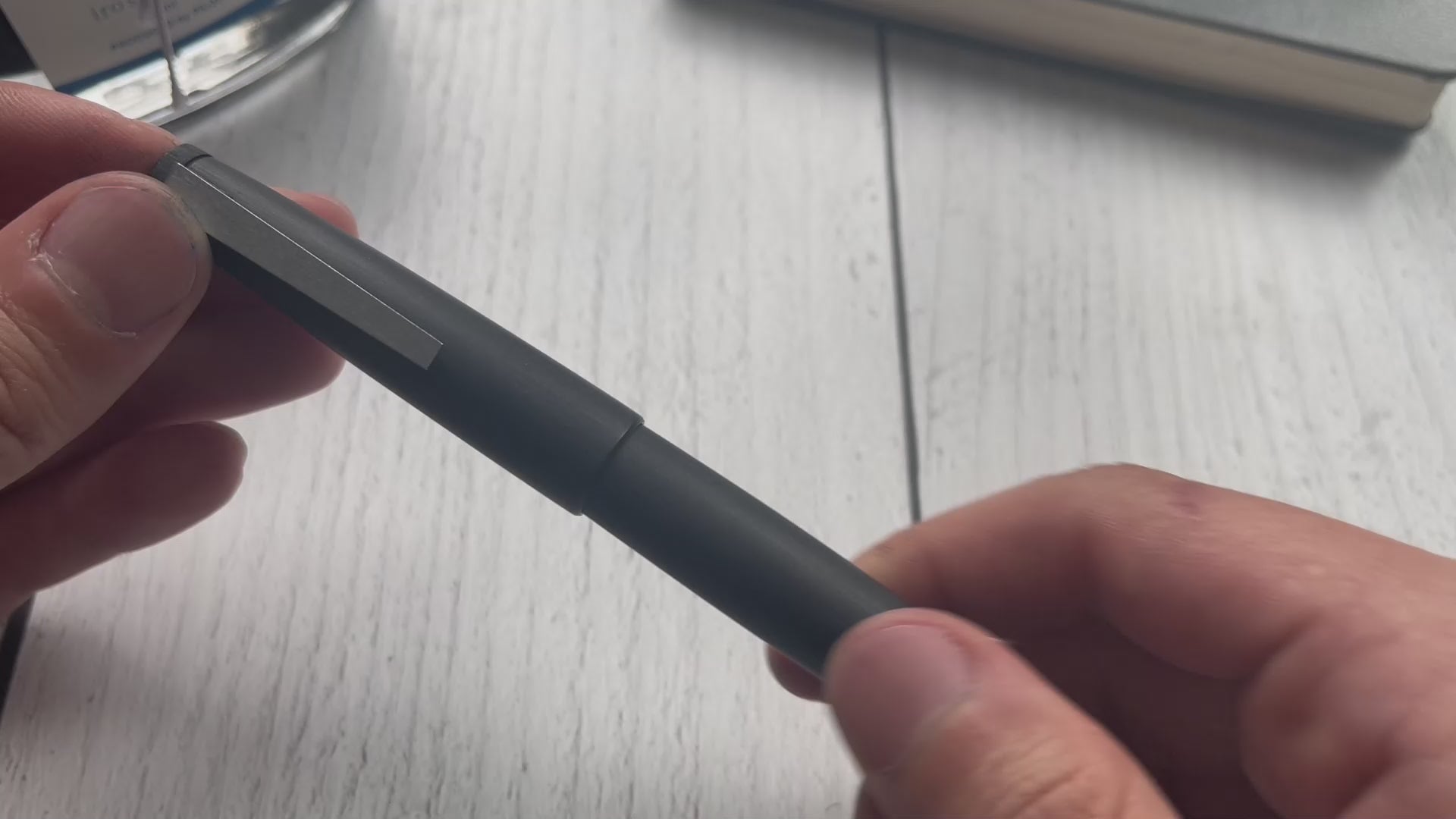 Video of a LAMY 2000 fountain pen in the hand