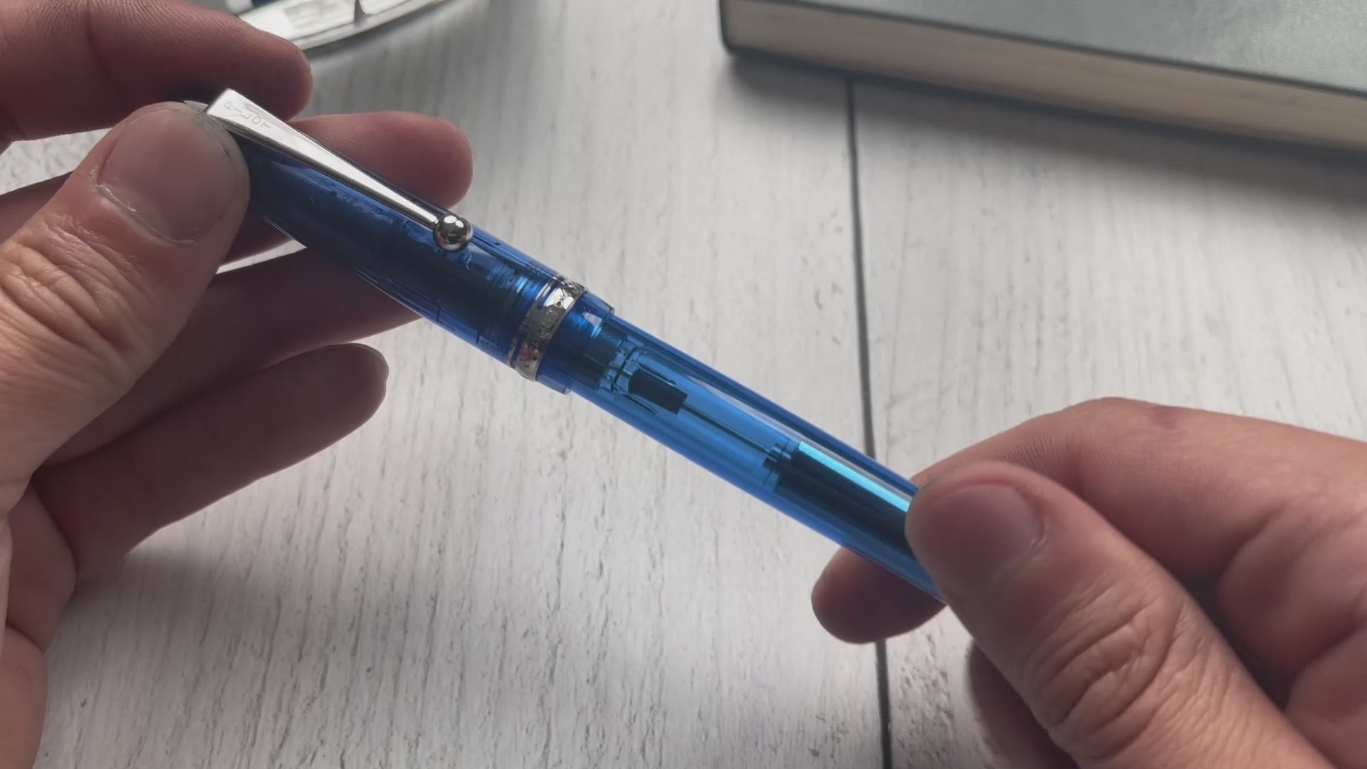 Pilot Custom 74 blue fountain pen uncapping video