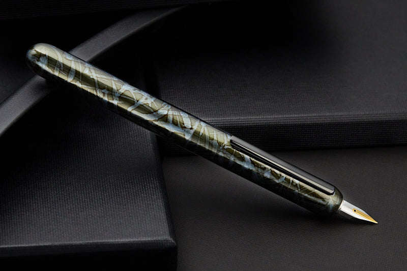 LAMY dialog urushi Fountain Pen - mystic leaves (Limited Edition)