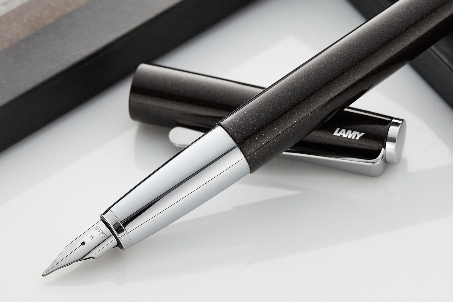 LAMY studio Dark Brown Fountain Pen - 𝙎𝙥𝙚𝙘𝙞𝙖𝙡 𝙀𝙙𝙞𝙩𝙞𝙤𝙣 –  Penpaperink