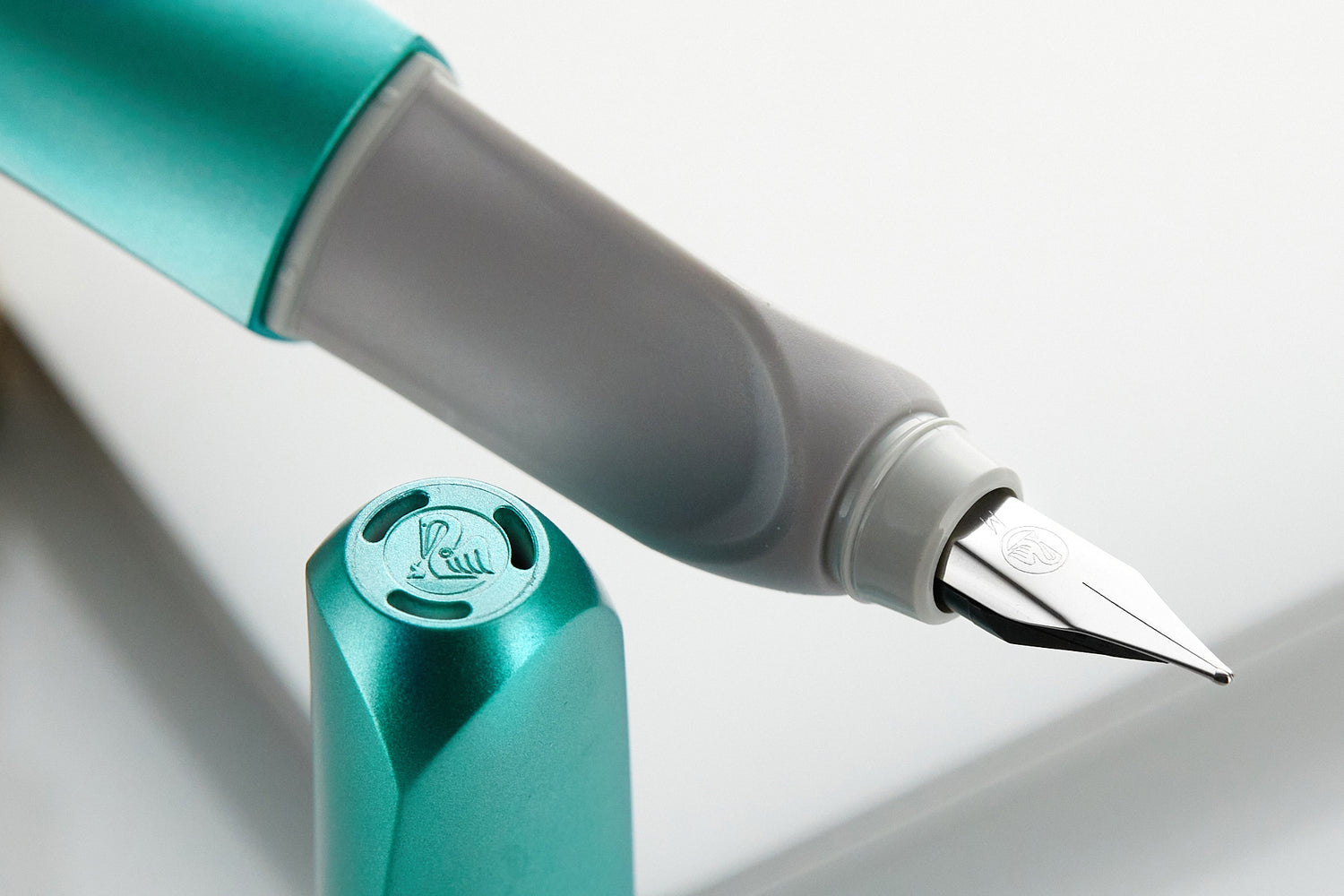 Pelikan Twist Fountain Pen in Neon Green - Medium Point