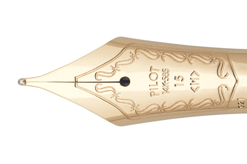 Pilot Custom 823 Fountain Pen - Amber