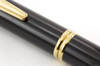 Pilot Vanishing Point Fountain Pen - Black/Gold