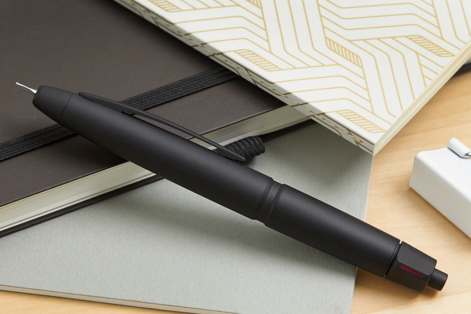 Pilot Vanishing Point LS Fountain Pen Black Matte The Goulet