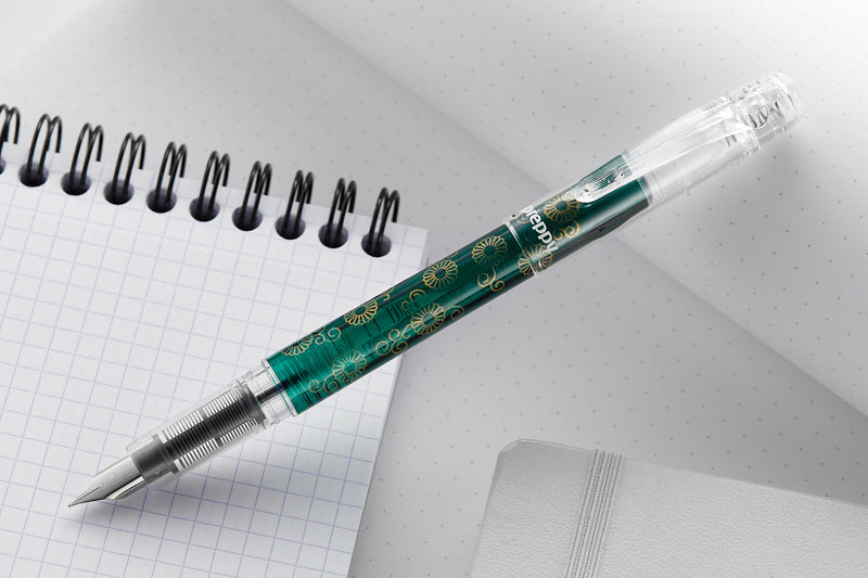 Platinum Preppy Wa Modern Maki-e Fountain Pen - Kiku-Karakusa (Limited Edition)