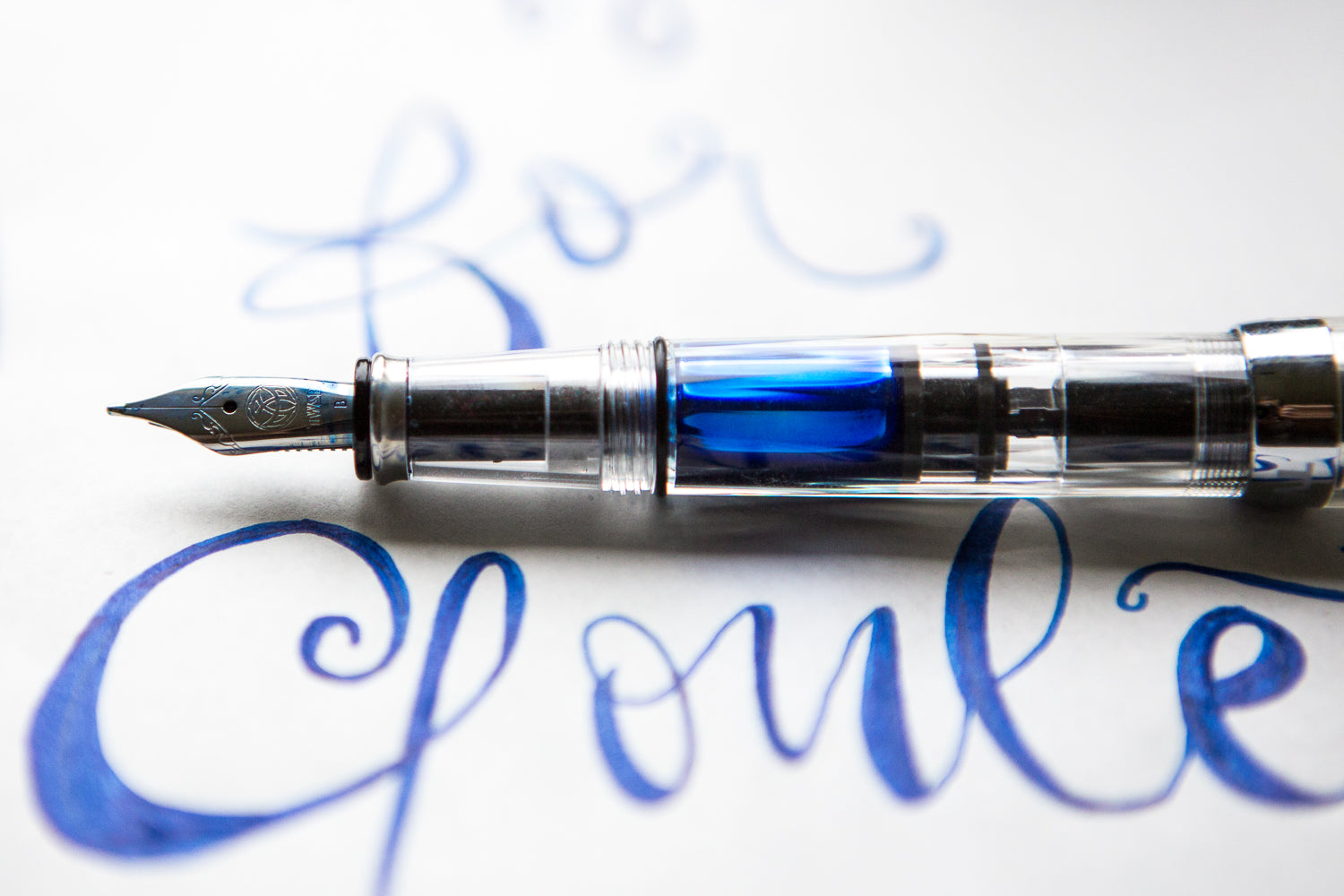 thumbnail image 2 of Wancai Acrylic/Ebonite Mini Short Pocket Fountain Pen – Fine Stainless Steel Nib 0.5mm 2 of 5