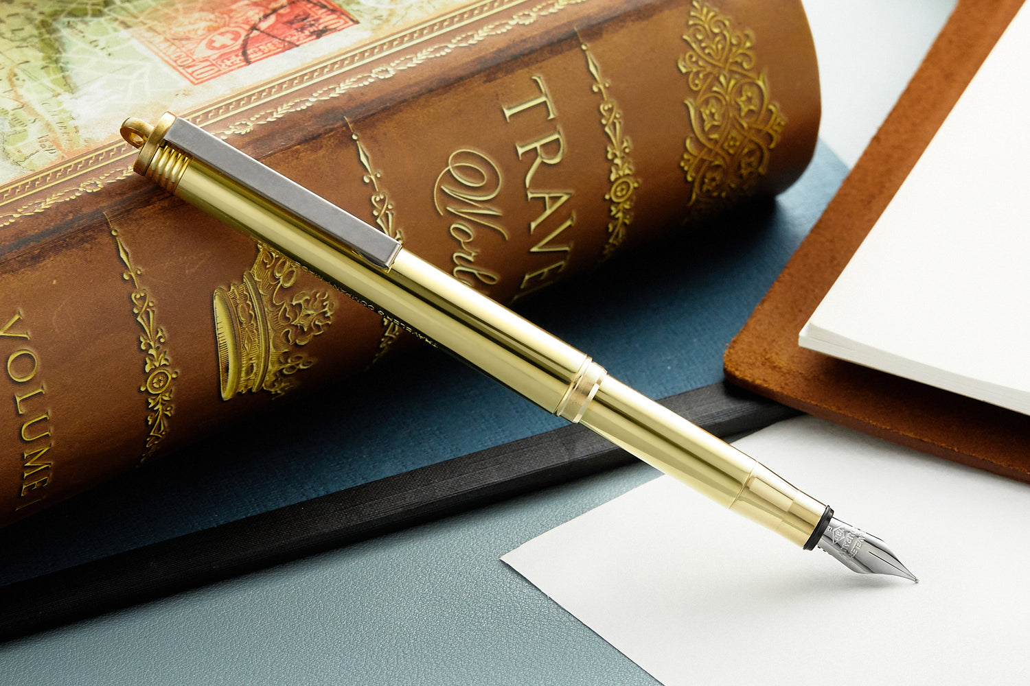 https://www.gouletpens.com/cdn/shop/products/Traveler_s-Company-Brass-Pen-2_1500x.jpg?v=1681332839